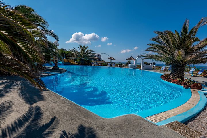 Pool 54 of 107