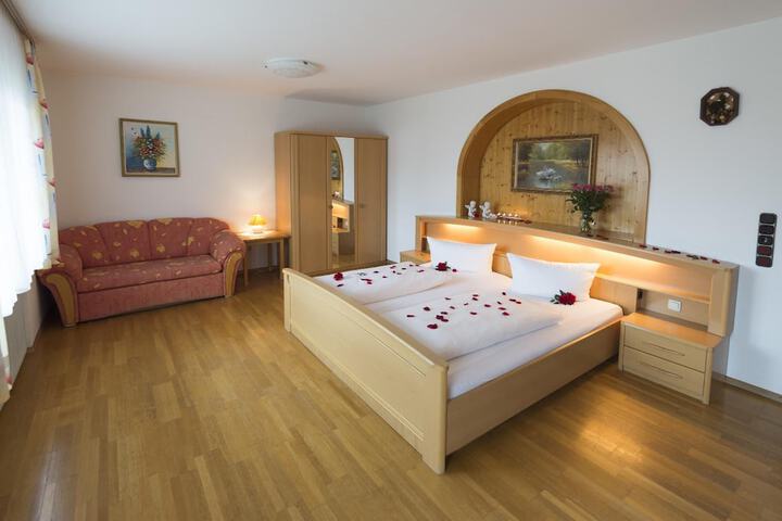 Room 3 of 51