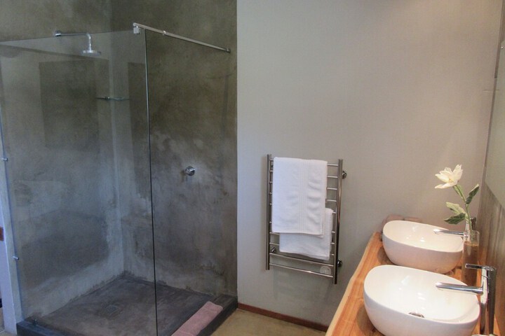 Room 58 of 175