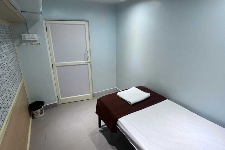 Room 3 of 31