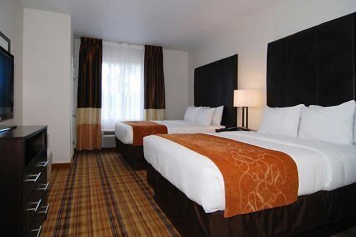 Room 10 of 39