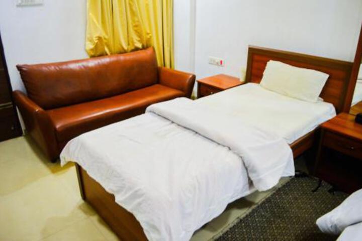 Hotel Good Luck