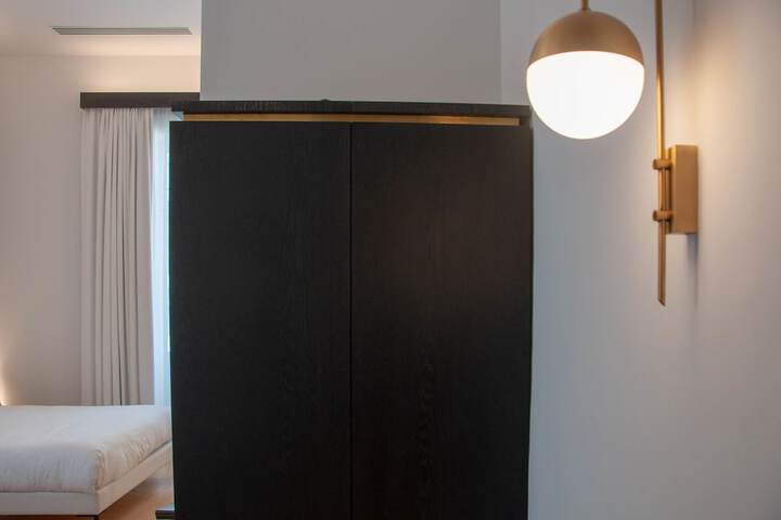 Room 23 of 119