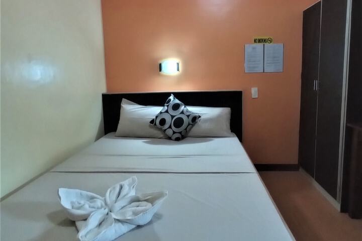 Room 15 of 38