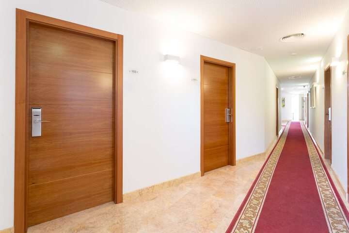 Ballroom/Hall 47 of 76