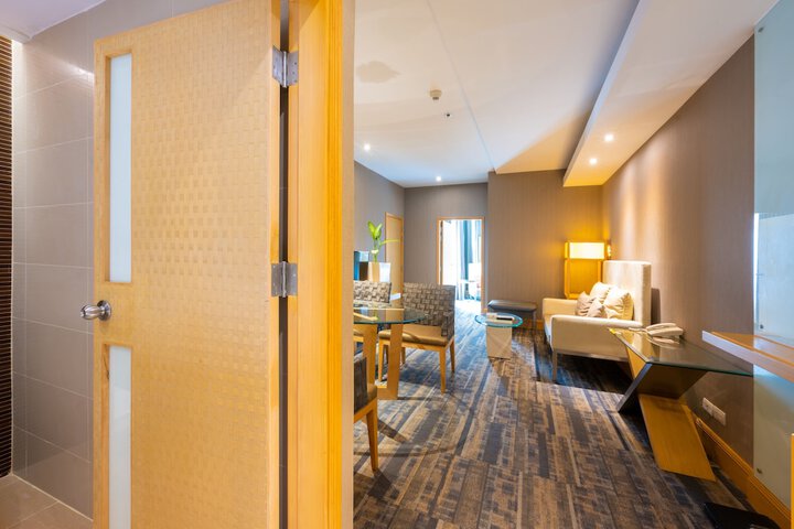 Room 75 of 151