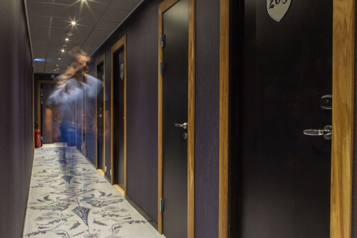 Ballroom/Hall 135 of 191