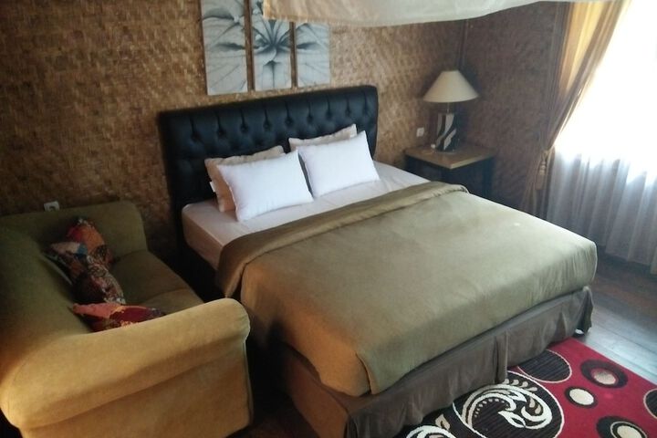 Room 31 of 184