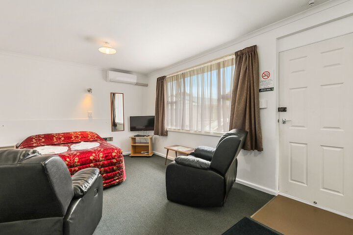 Room 14 of 38