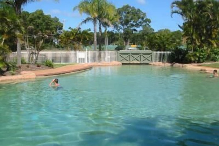 Pool 16 of 20