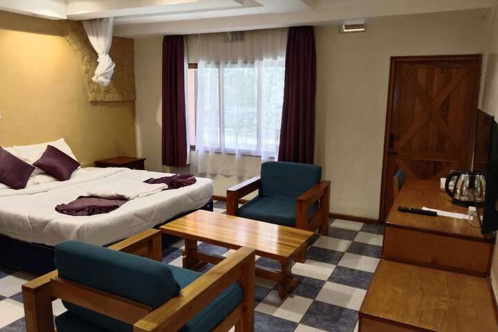 Room 2 of 52