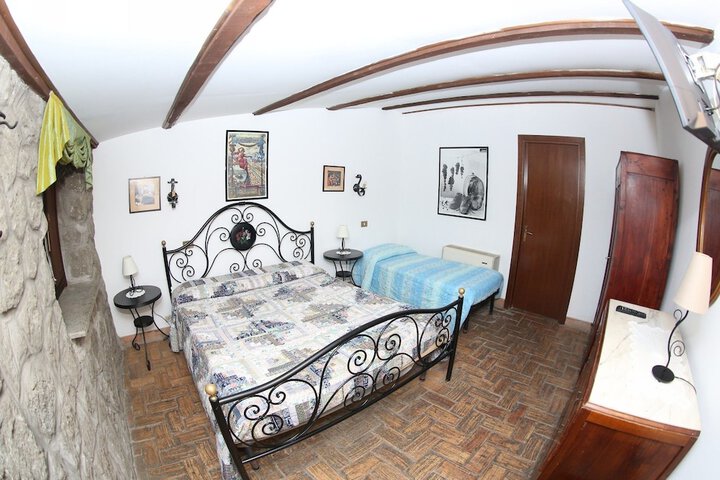 Room 12 of 78