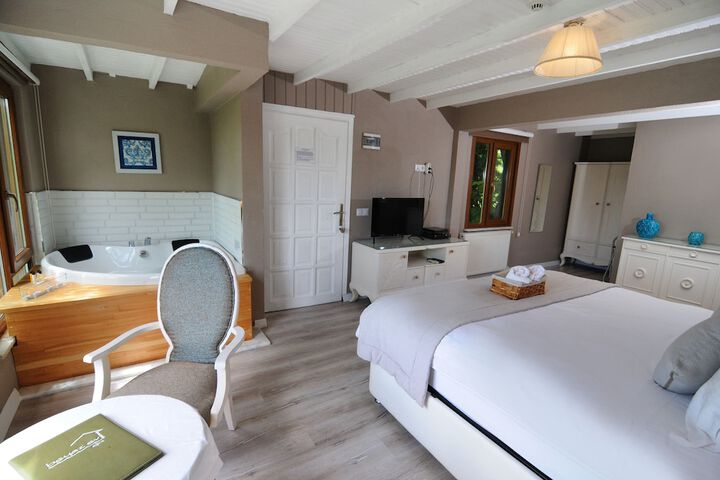 Room 49 of 156