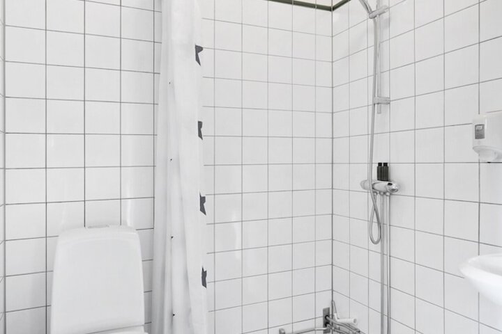 Room 14 of 25