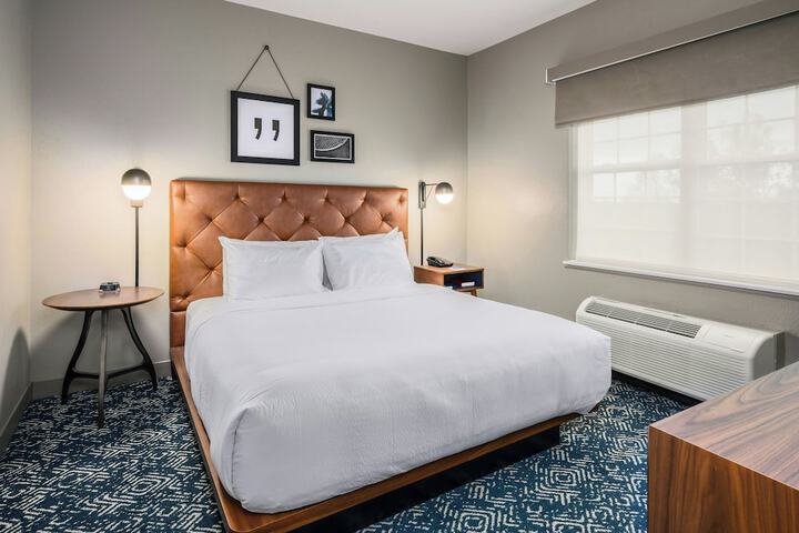 Room 21 of 84