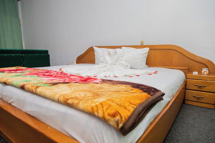 Room 3 of 14