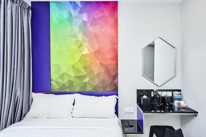 Room 9 of 21