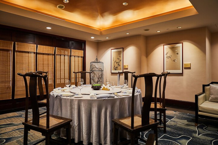 Dining 78 of 165