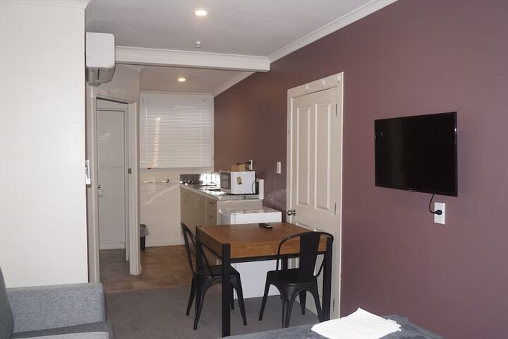 Room 32 of 57