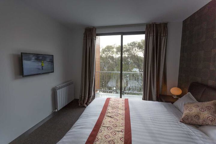 Room 17 of 47