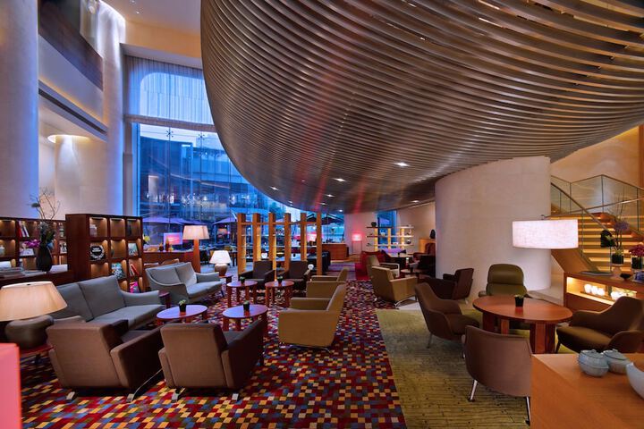 Entrance & Lobby