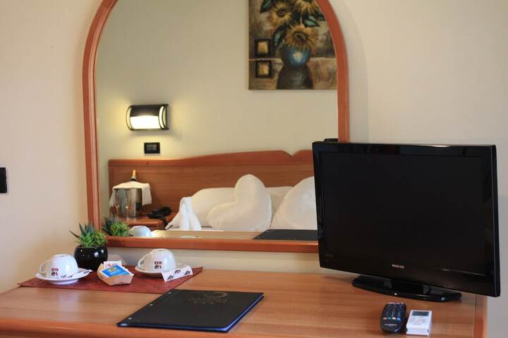 Room 13 of 44
