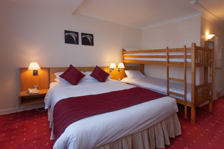 Room 17 of 53