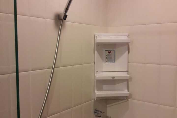 Room 13 of 34