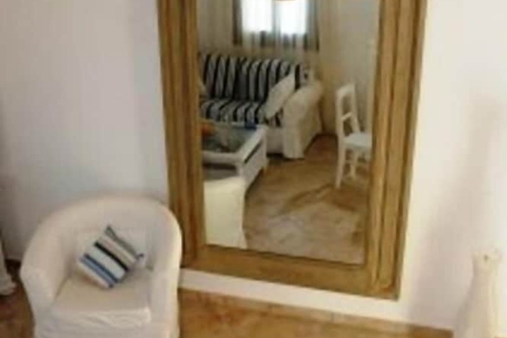 Room 6 of 43