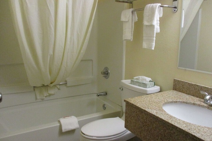 Room 19 of 28