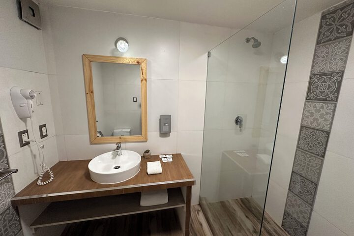 Room 142 of 167