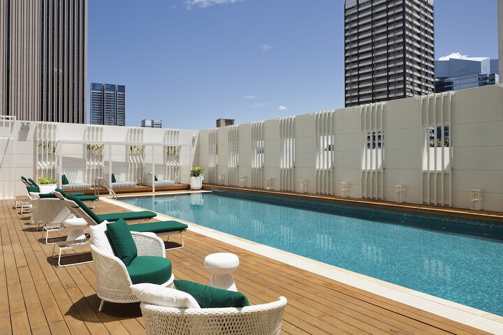 Pool 74 of 138