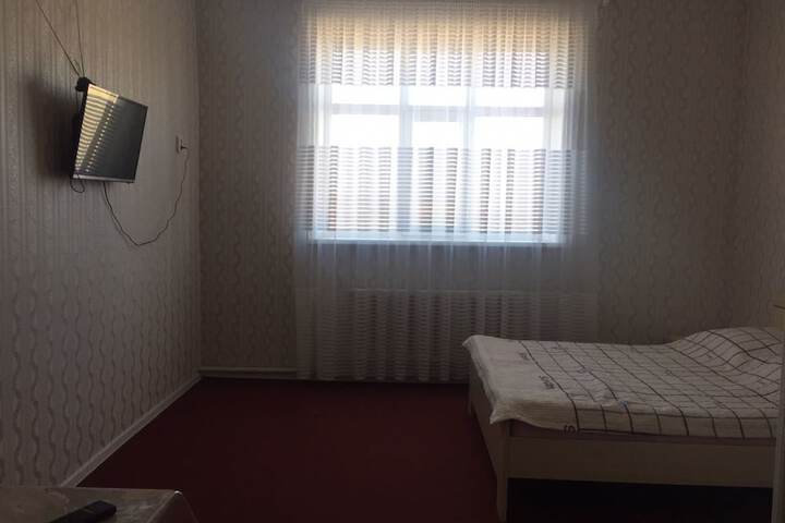 Room 3 of 41