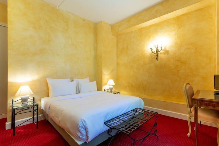 Room 36 of 224