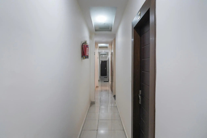 Room 3 of 5
