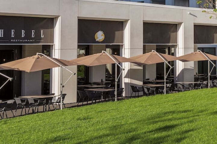 Sundeck 68 of 72