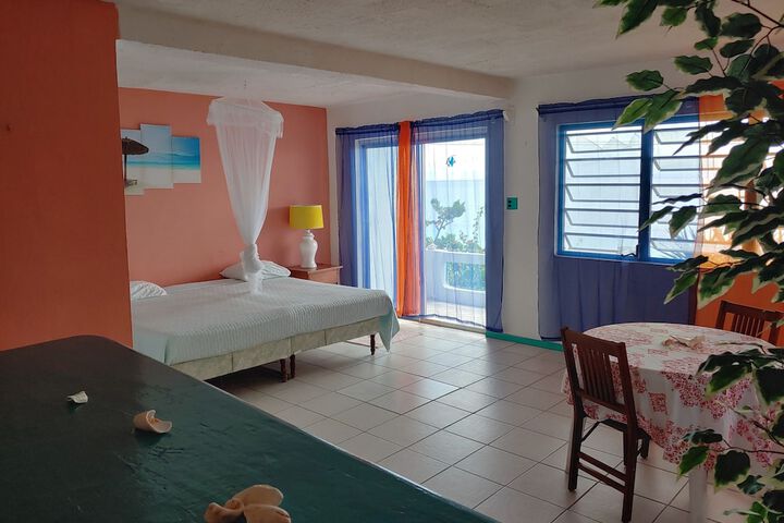 Room 3 of 31
