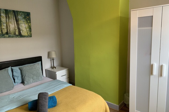 Room 2 of 24