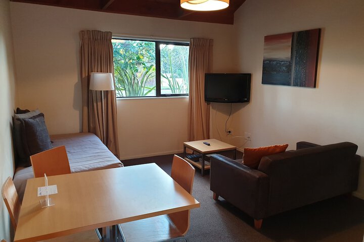 Room 33 of 52