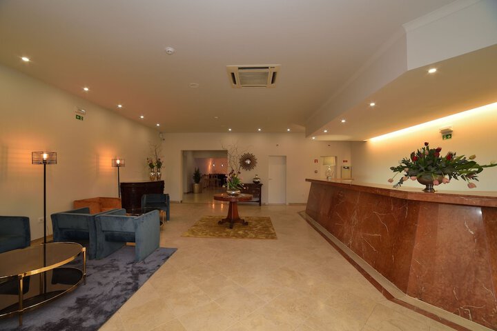 Hotel Interior 4 of 39