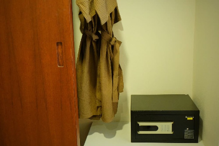 Room 15 of 67