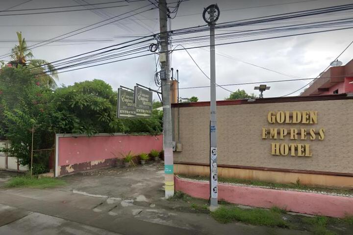 Golden Empress Hotel Urdaneta Pangasinan by RedDoorz