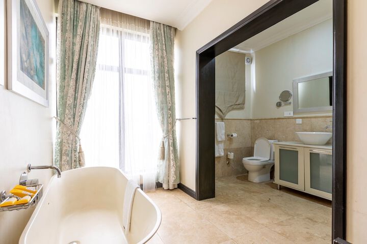 Room 70 of 125