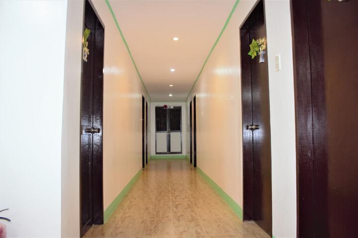 Ballroom/Hall 23 of 31