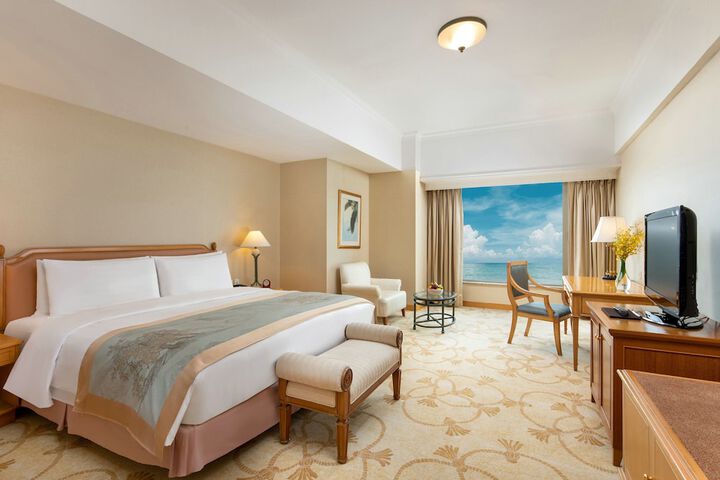 Room 25 of 79