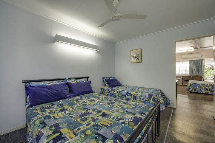 Room 11 of 22