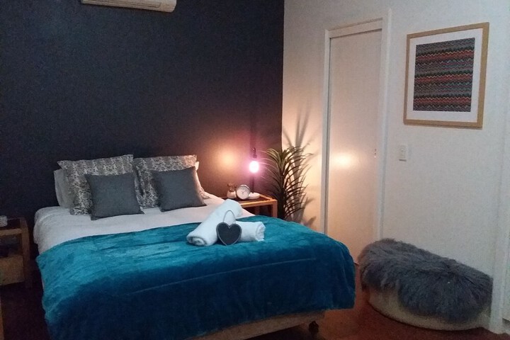 Room 4 of 35