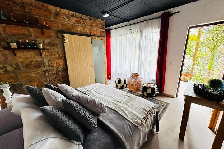 Room 19 of 36