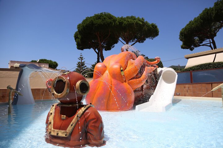 Hero Image 1 of 30