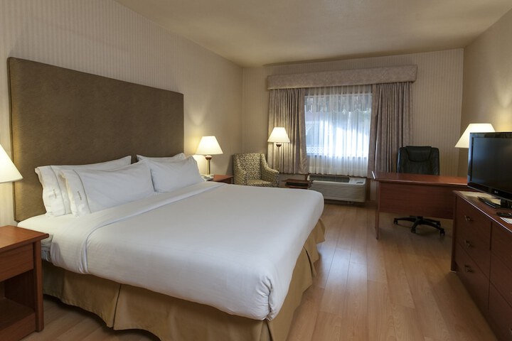 Room 5 of 55